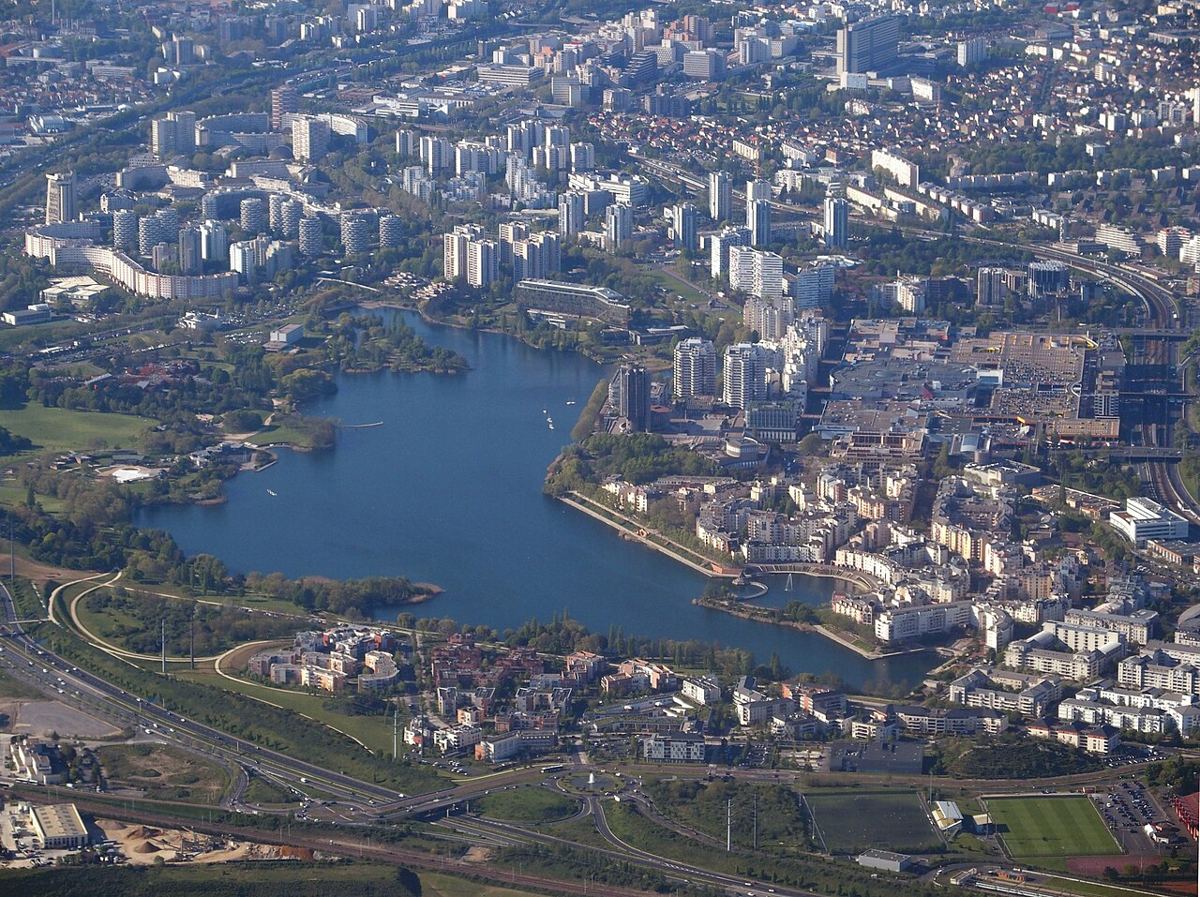 Le lac de Créteil vu du ciel